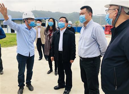 盧獻匾到三江縣古宜鎮第三初級中學項目指導工作