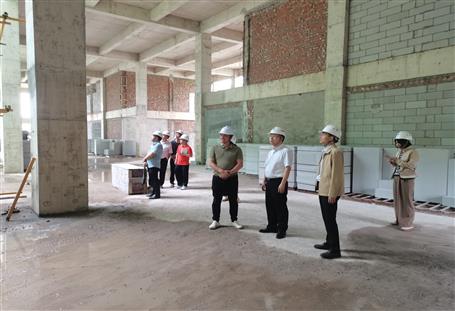 賴海標到冶建第三分公司項目開展五一節前檢查
